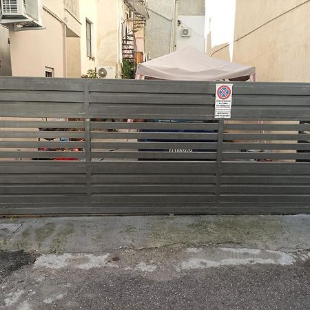 Εirene Room Chalkís Exteriör bild