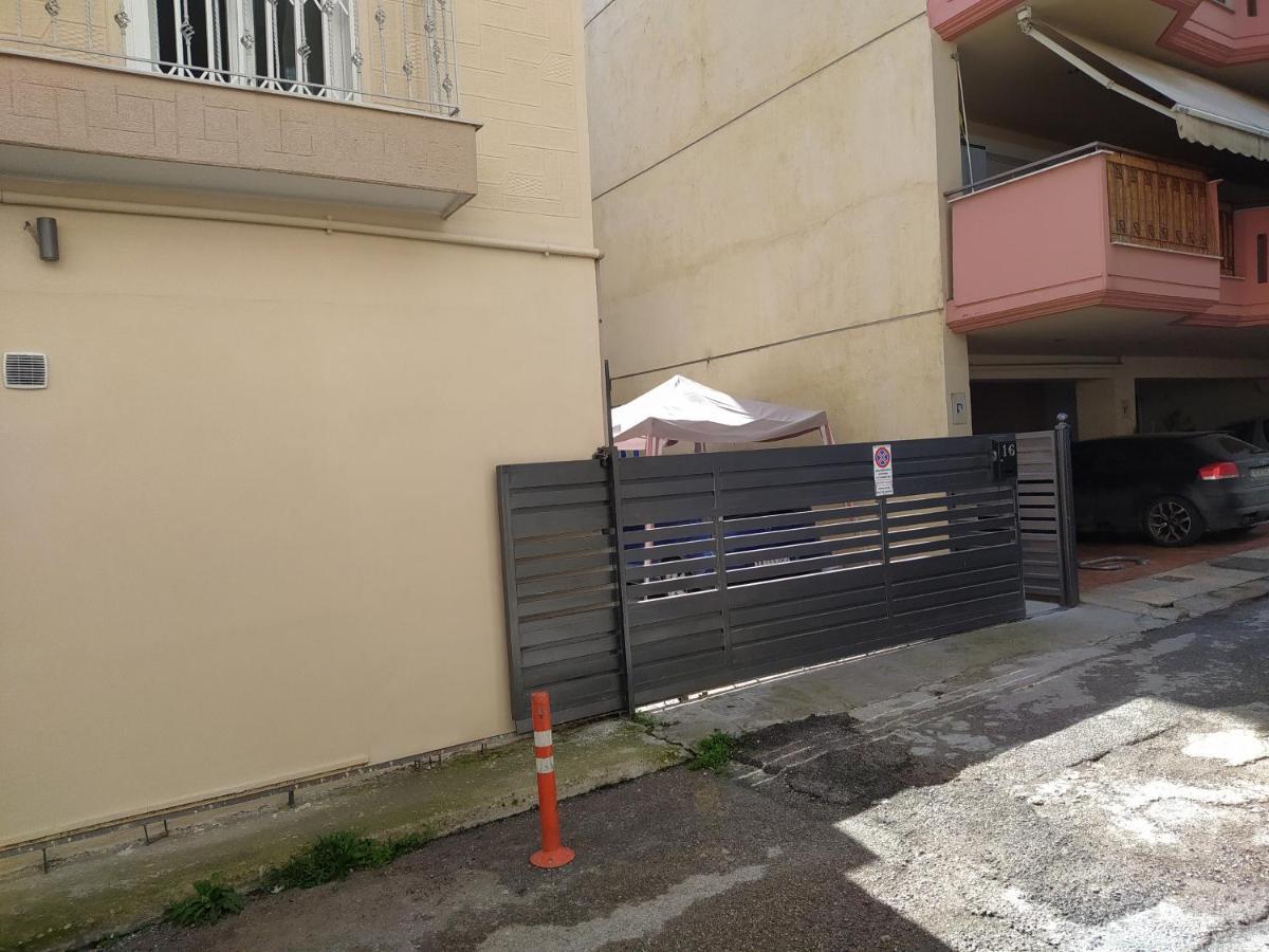 Εirene Room Chalkís Exteriör bild